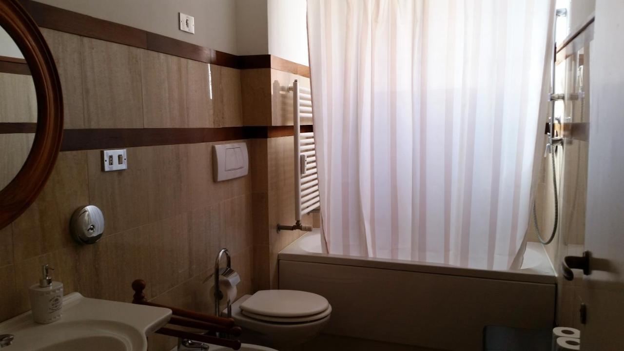 Vatican Suites Happy Holidays Рим Екстер'єр фото