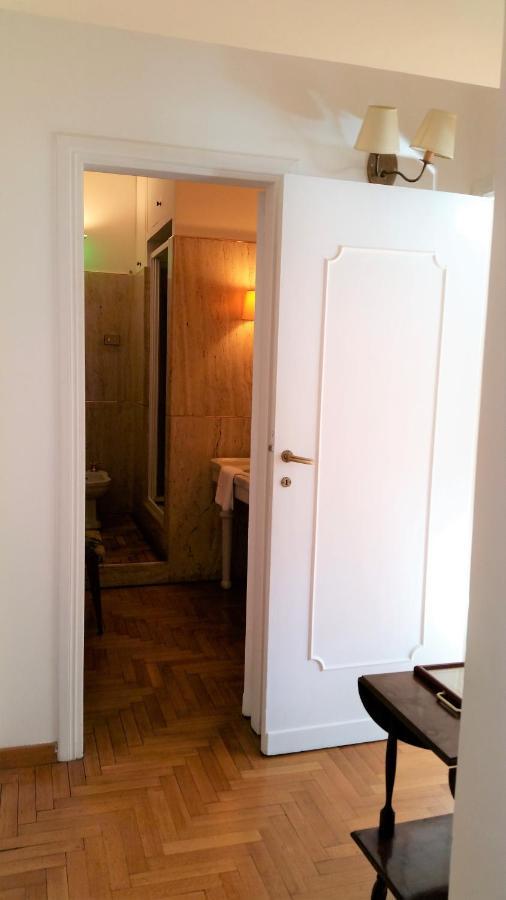 Vatican Suites Happy Holidays Рим Екстер'єр фото