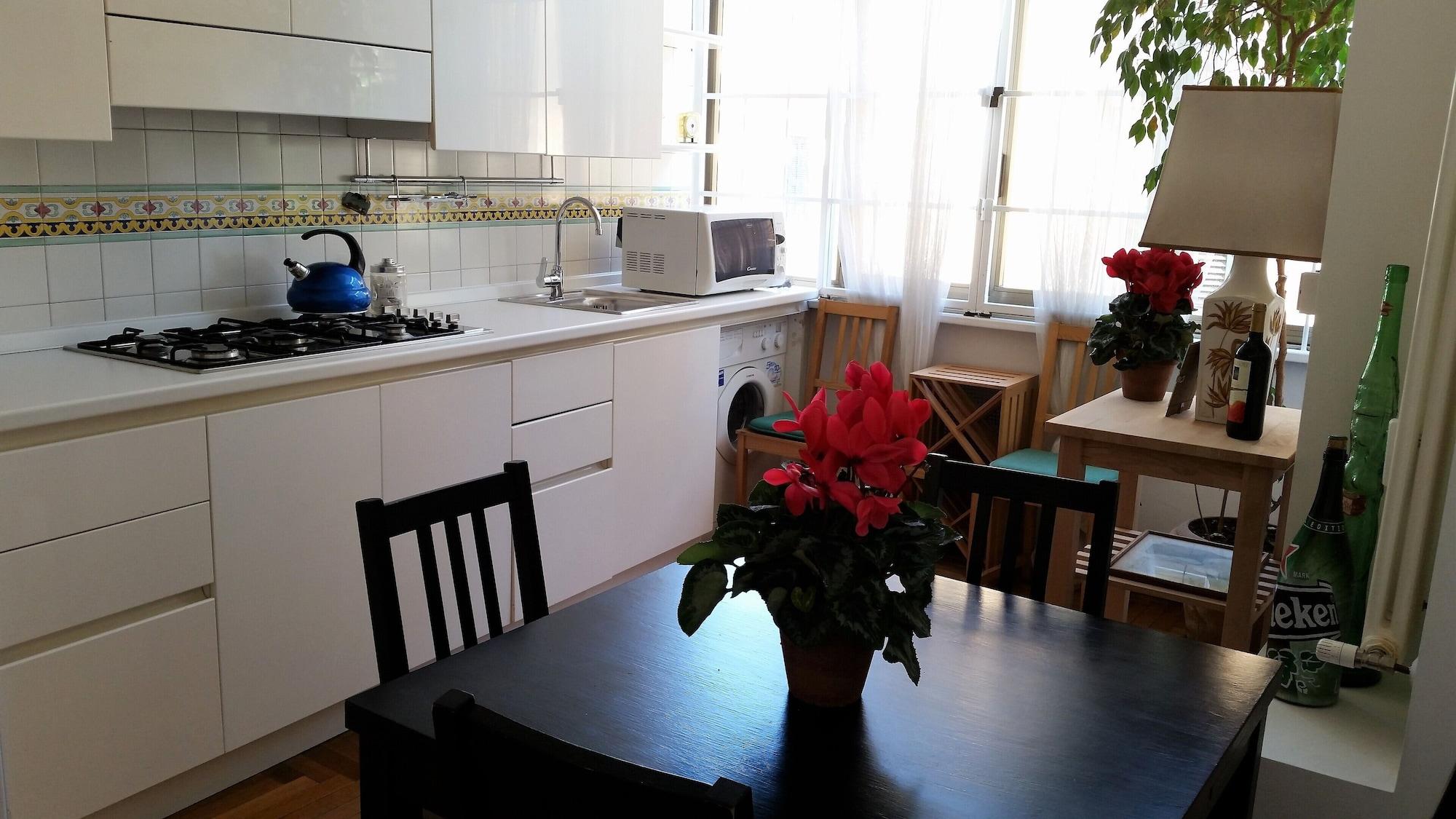 Vatican Suites Happy Holidays Рим Екстер'єр фото