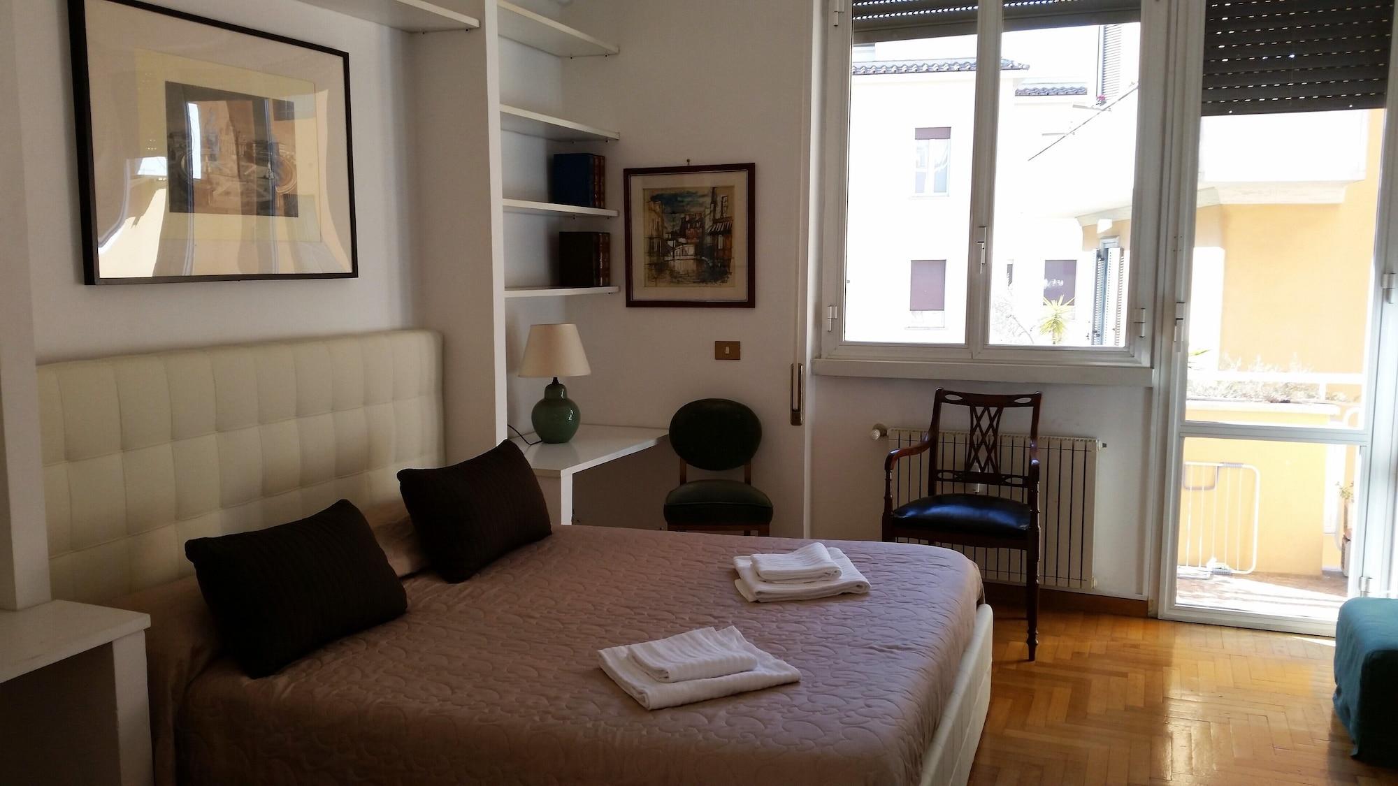 Vatican Suites Happy Holidays Рим Екстер'єр фото
