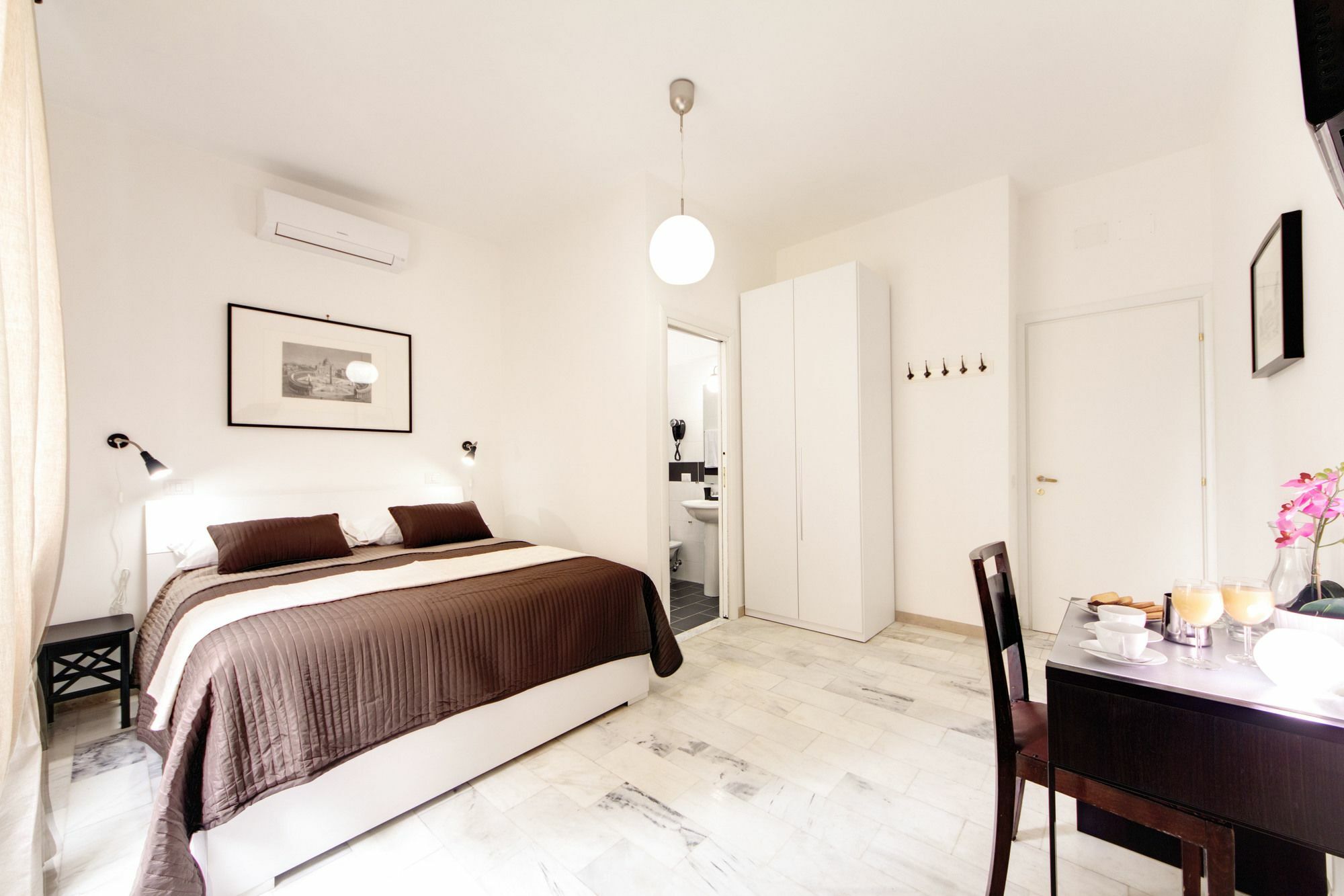 Vatican Suites Happy Holidays Рим Екстер'єр фото